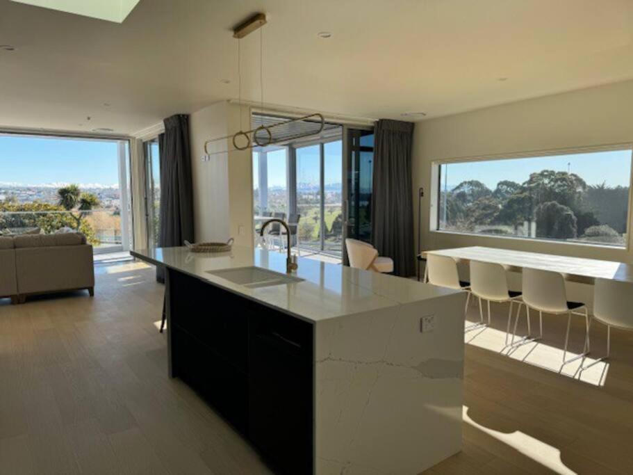 Ferienwohnung Location And Luxury In Timaru Exterior foto