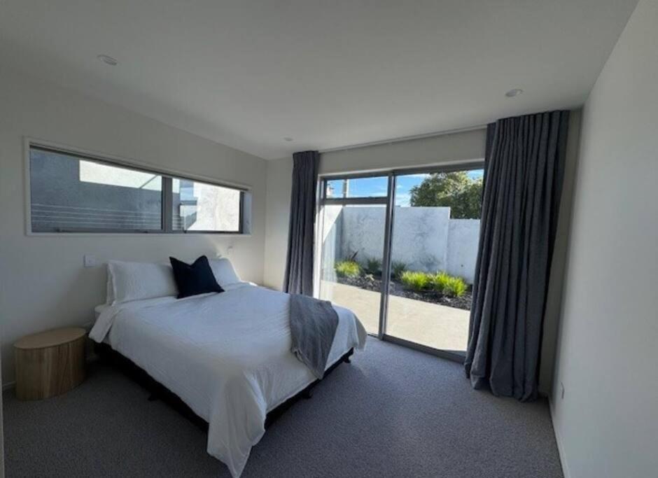 Ferienwohnung Location And Luxury In Timaru Exterior foto